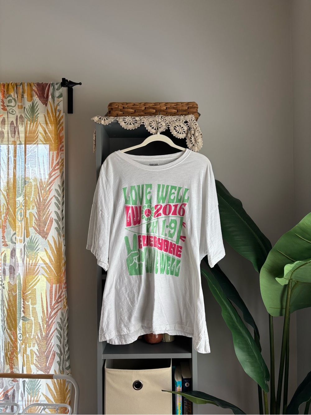 royce brand philippians 1:9 love everyone graphic tee